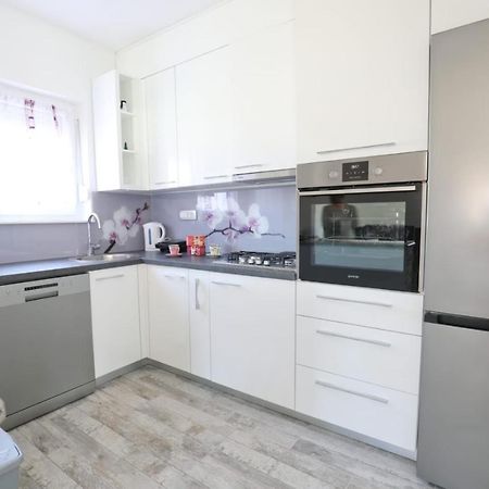 Apartman Teo &Tena Оточац Экстерьер фото