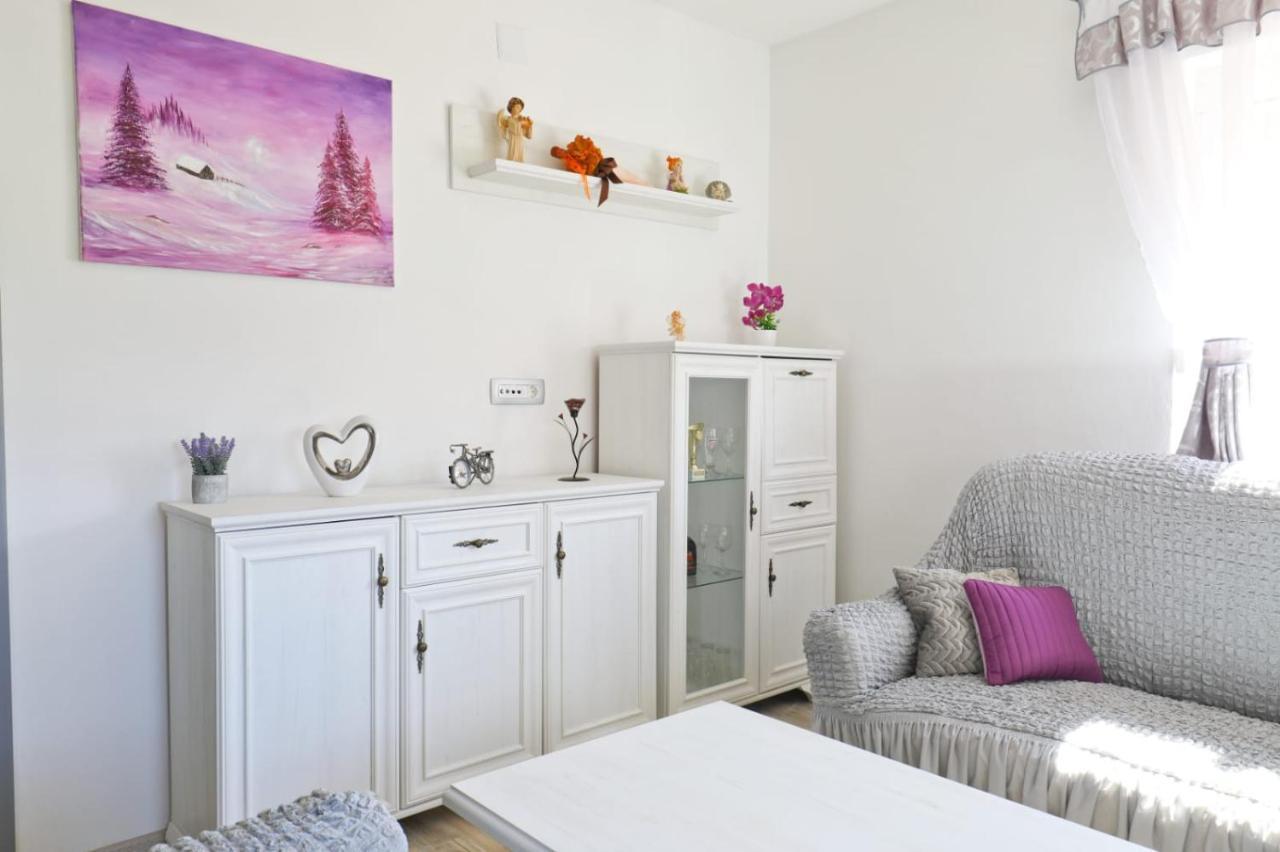Apartman Teo &Tena Оточац Экстерьер фото